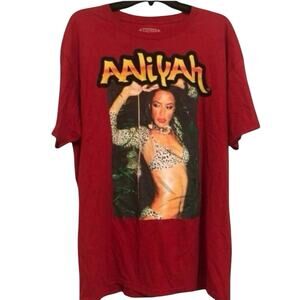 Aaliyah Cheetah Berlin Tour Red Short Sleeve T-Shirt, Size Medium